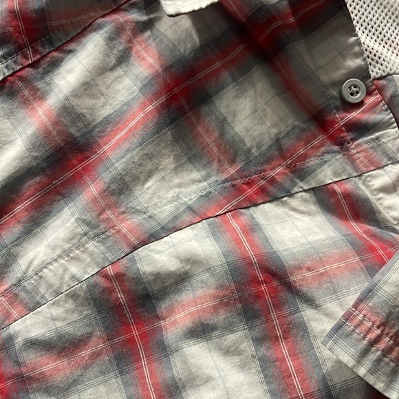 Men’s Columbia button down - Picture 5 of 7